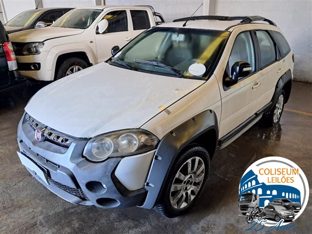 FIAT WEEKEND ADVENTURE 1.8 ANO 2016/2016