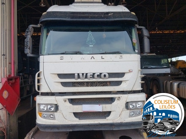 IVECO STRALIS 800S48TZ ANO 2012/2013